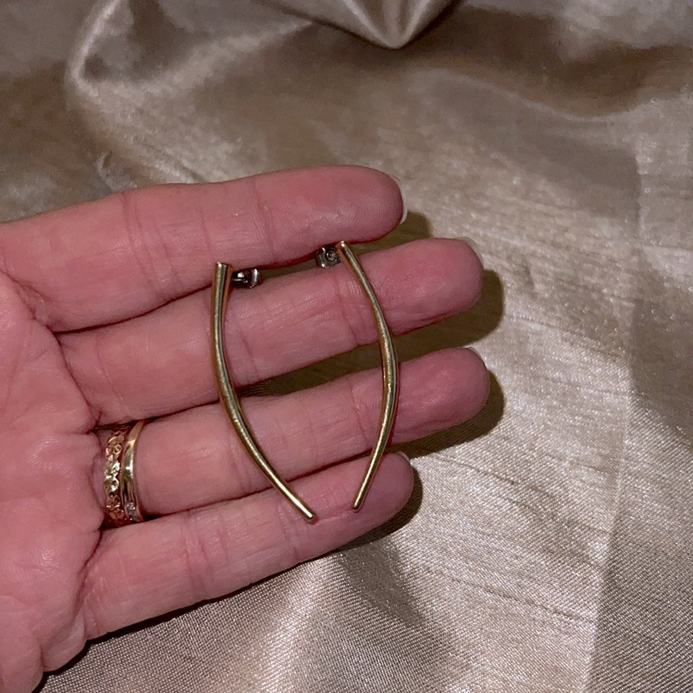 Gold curved bar earrings